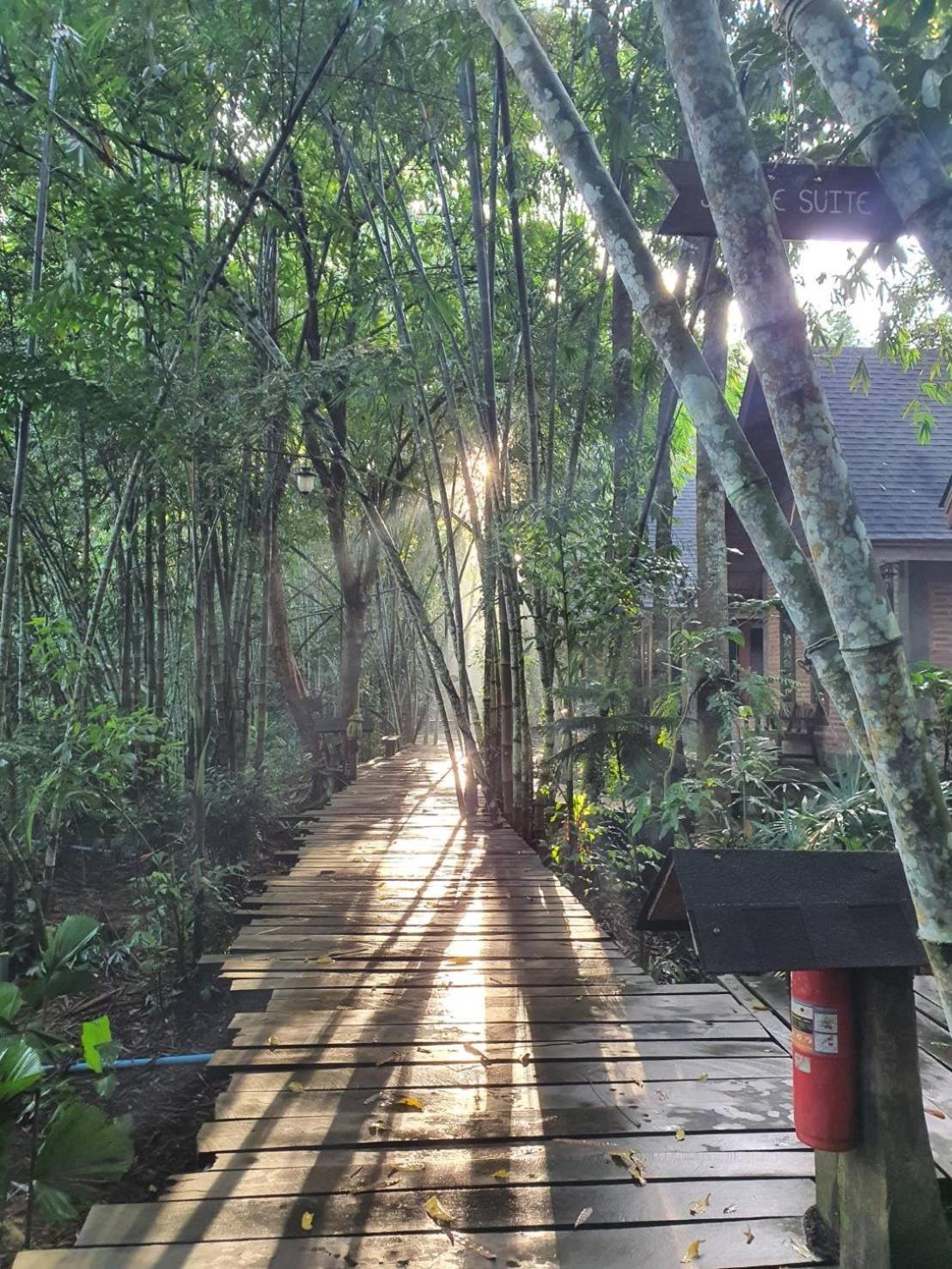 Kung Nok Tha Resort Накхонситхаммарат Экстерьер фото